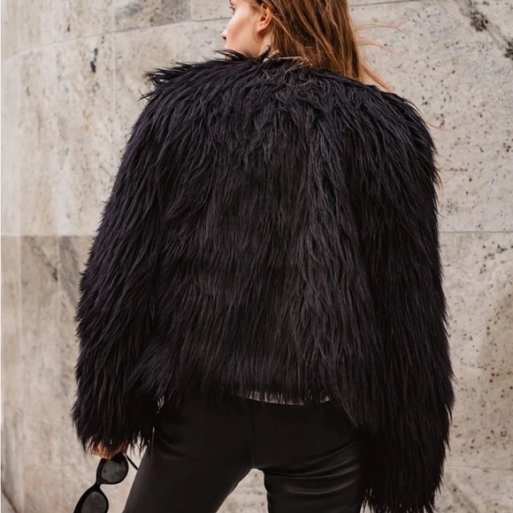 Black shaggy faux fur women jacket winter coat - Picture 7 of 7
